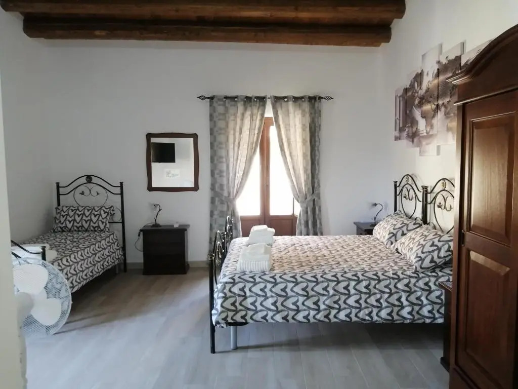 Bed And Breakfast Polizzi House