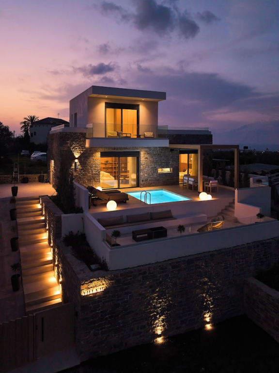 POLYTELIA - Luxury Living