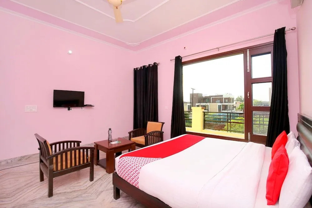 OYO 38009 The Sai Villa