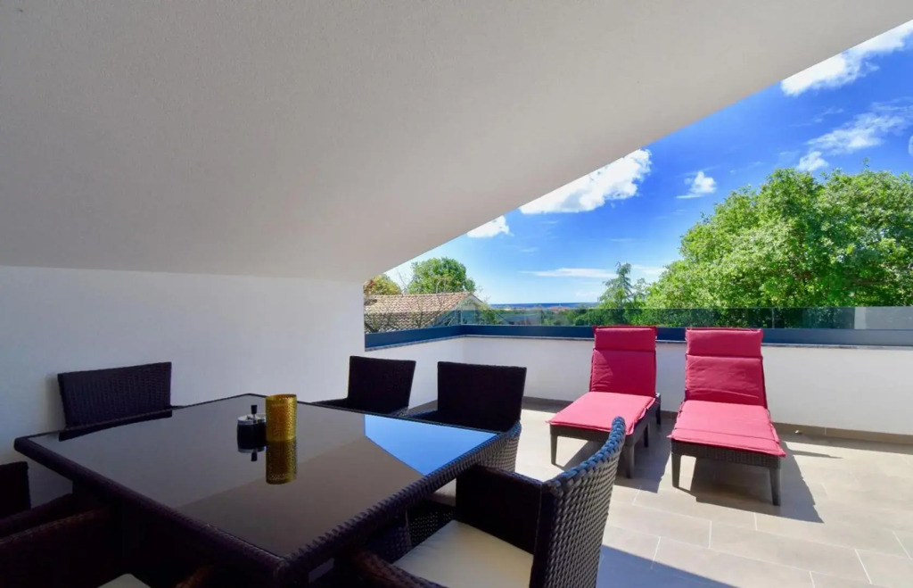 Holiday house with sea view and BBQ grill