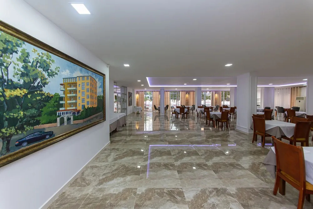 Esal Hotel