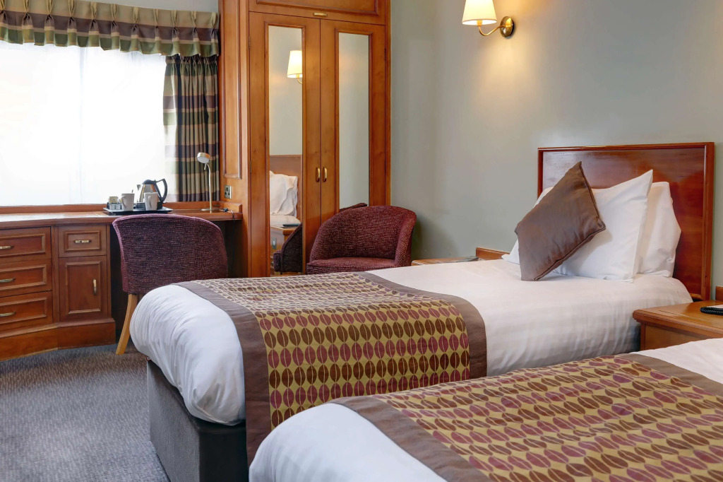 Best Western Plus Pinewood Hotel, Manchester Airport South Handforth