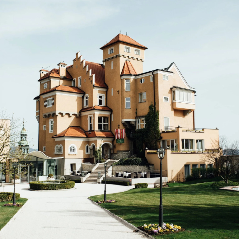 Hotel Schloss Mönchstein