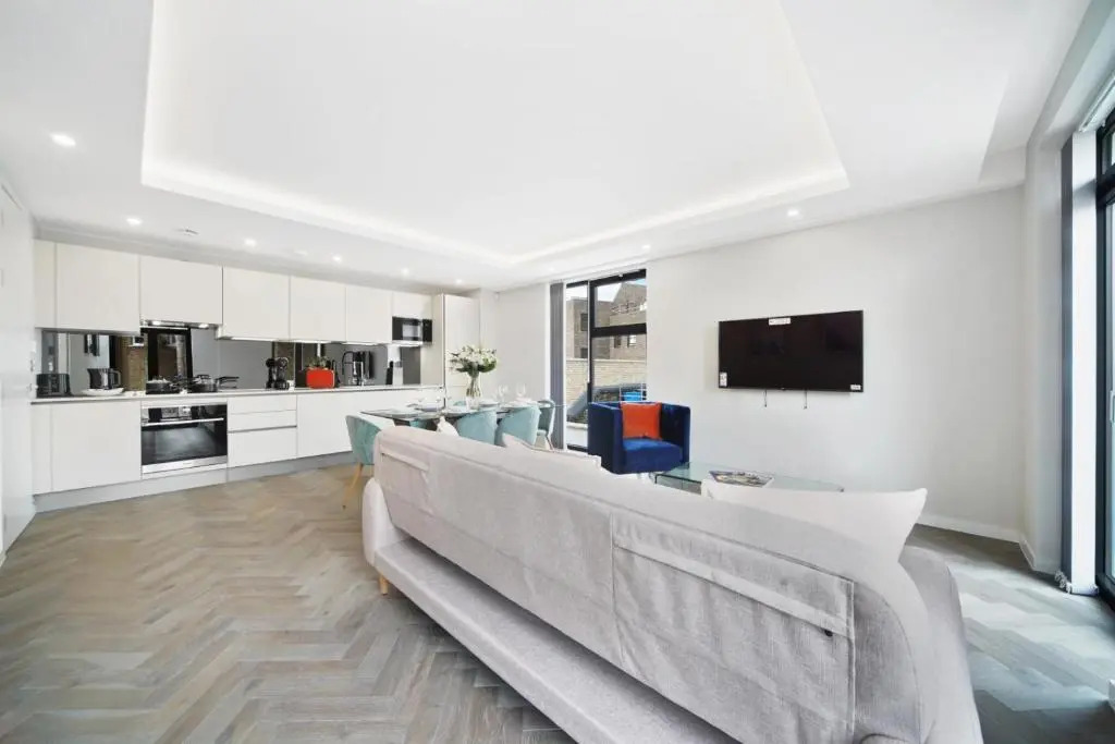 Lux Apartments in Fulham by Dino