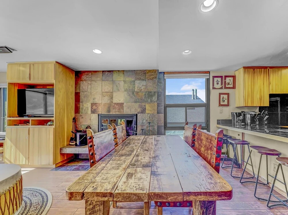 Sf411 Snowflake 3br 3ba 4 Bedroom Condo by RedAwning