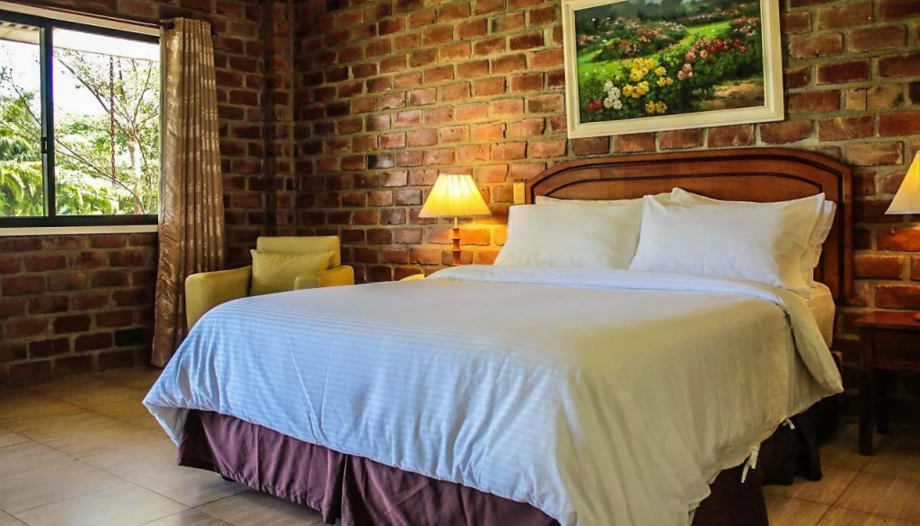 Ridgeview Chalets