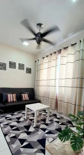 Leezahomestay