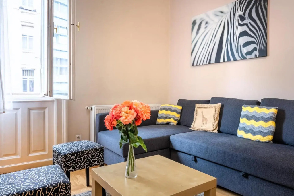ORANGEHOMES Kalvin Sq 2 bedroom apartment