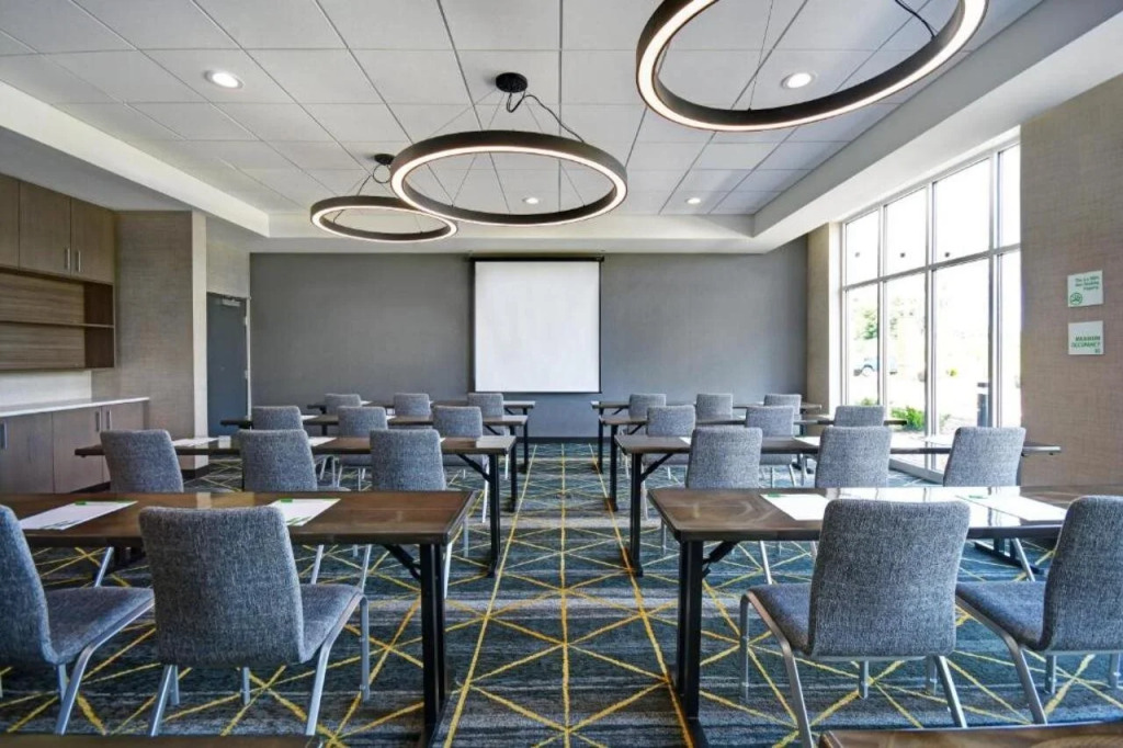 Holiday Inn Grand Rapids North - Walker by IHG