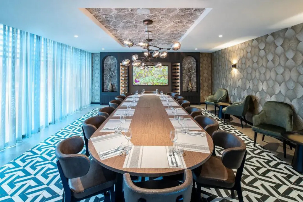 OZO Hotels De President Amsterdam Schiphol Airport