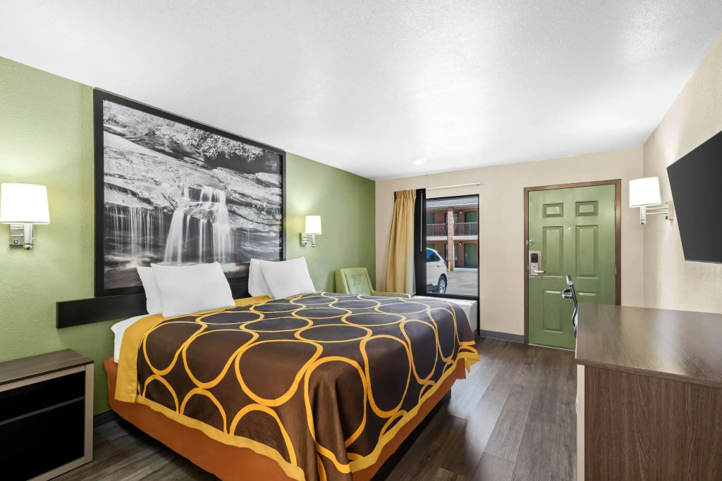 Super 8 by Wyndham Acworth/Atlanta Area
