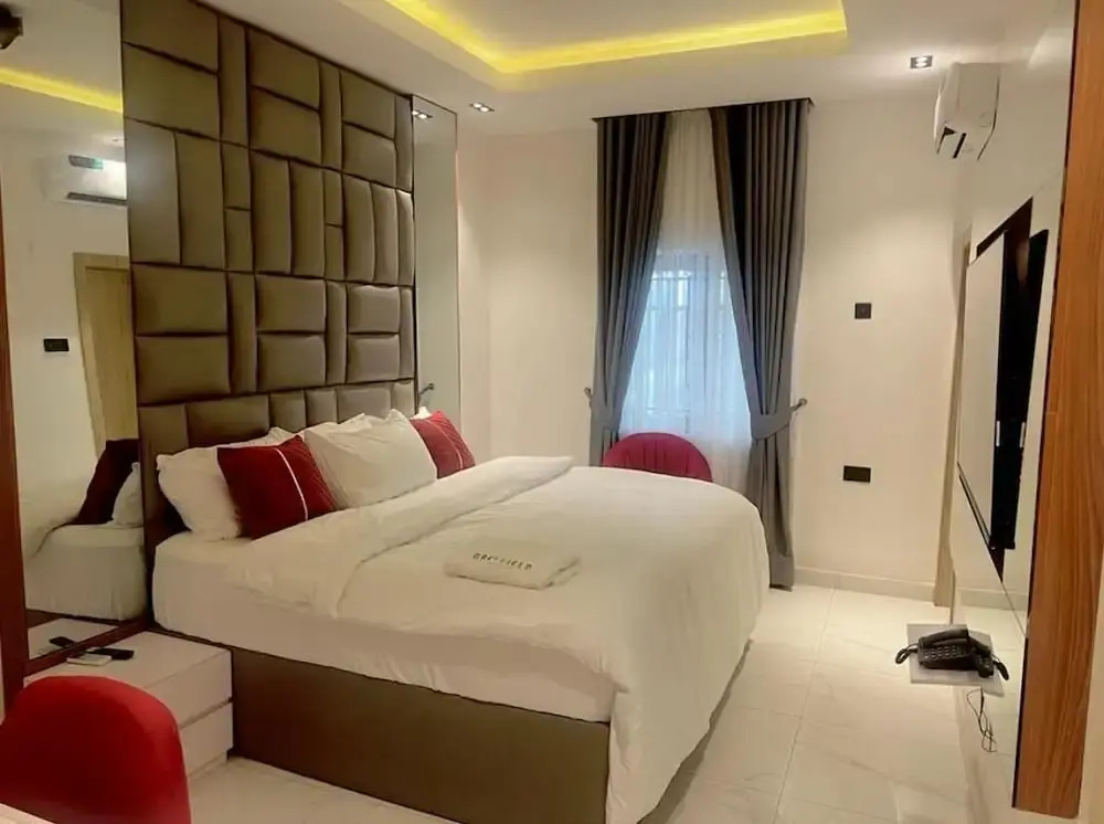 Greyfield Apartment 1