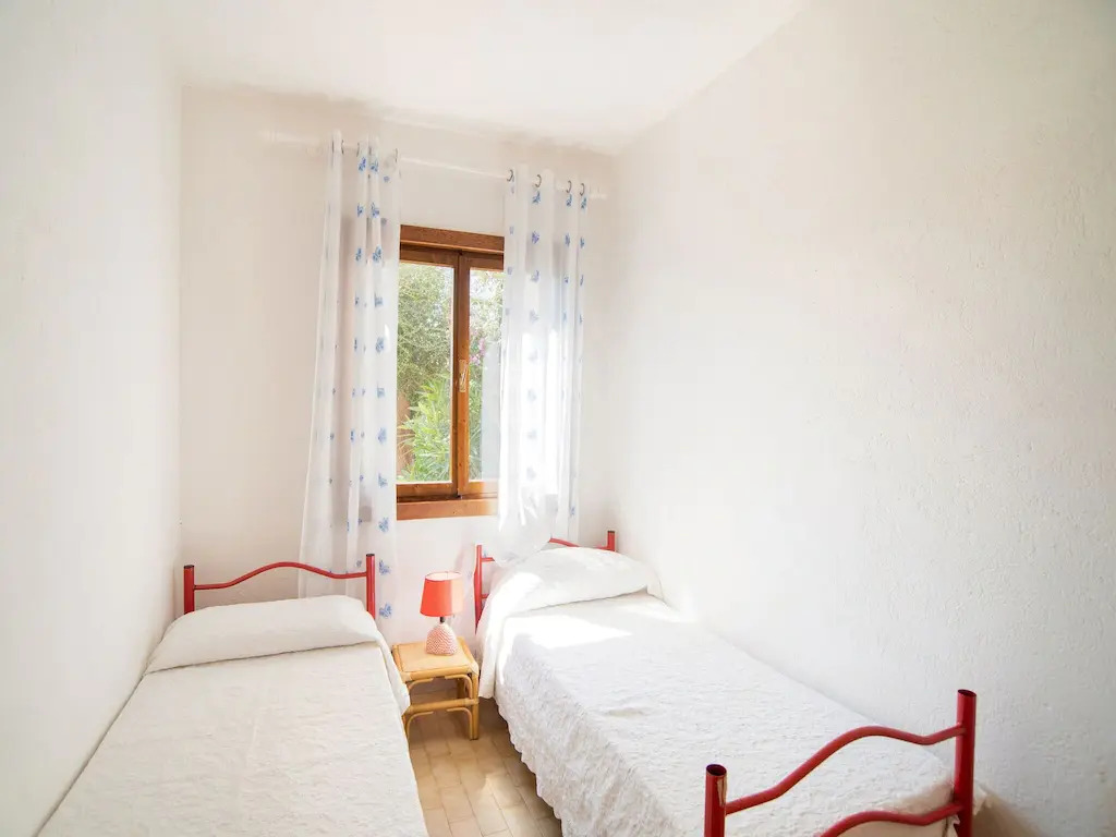 Serene Apartment in Marinella Near Beach