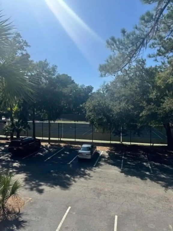 Hilton Head Condo Close To Beach & Golfing 2 Bedroom Condo