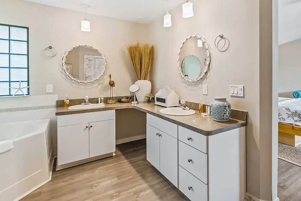 Dog-friendly Home With High-speed Wifi, Washer/dryer, Central AC, & Adult Bikes