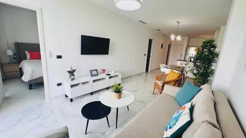 Apartment With Pool And Golf View