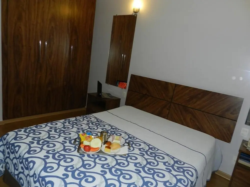 Graffiti Palace Hotel