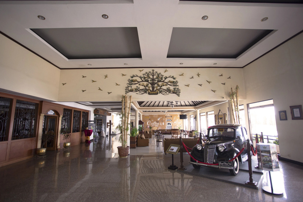 Royal Hotel and Convention Tretes