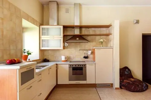 Cozy & Comfy Old Town Apartment With Balcony