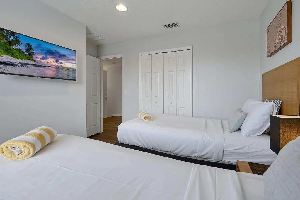 Encantada Resort Vacation Townhomes by IDILIQ