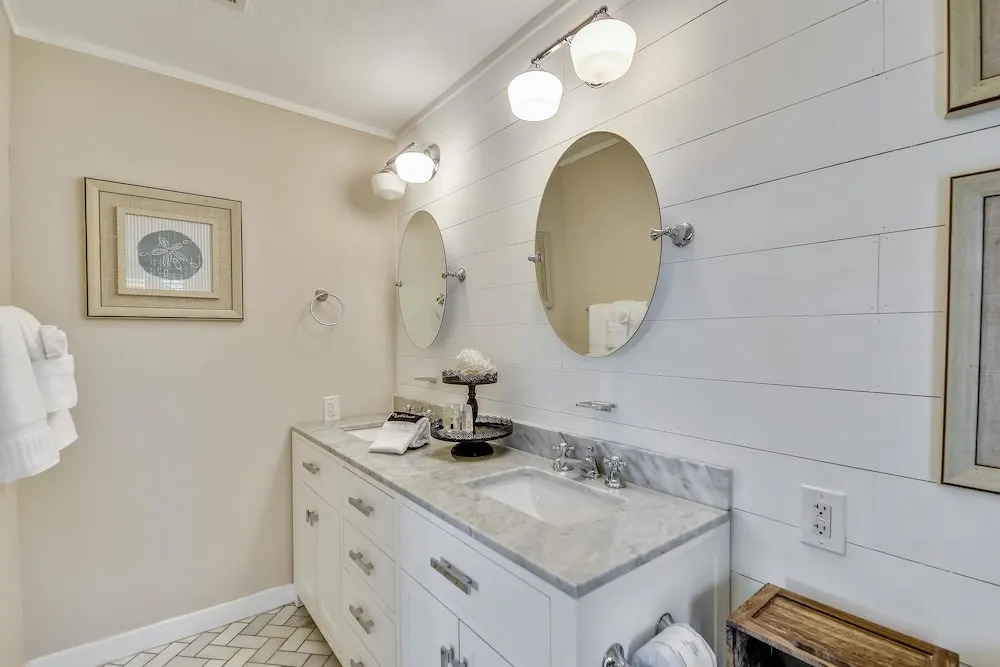 Island Life - 4 Br Home