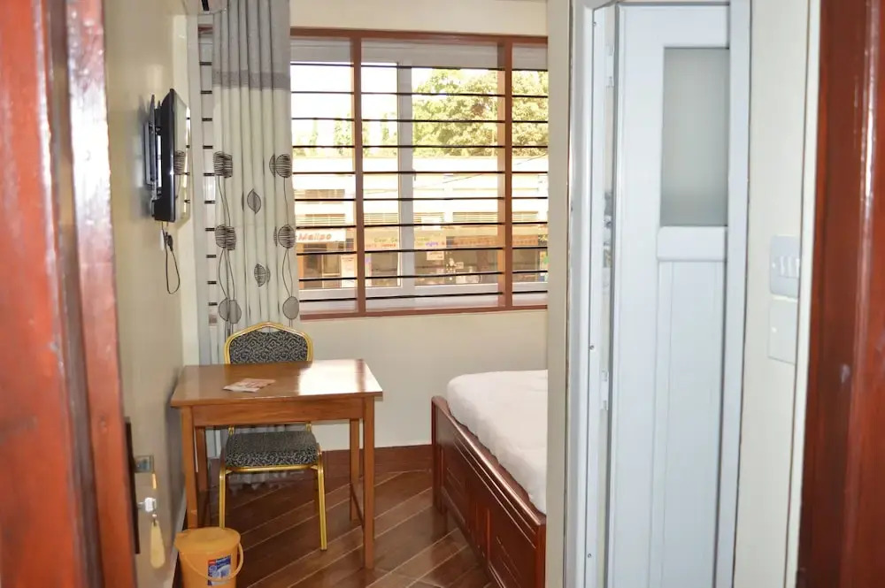 Kilimanjaro Smiley Inn
