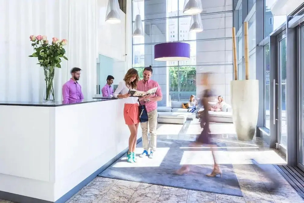 Chopin Apartments - Platinum Towers