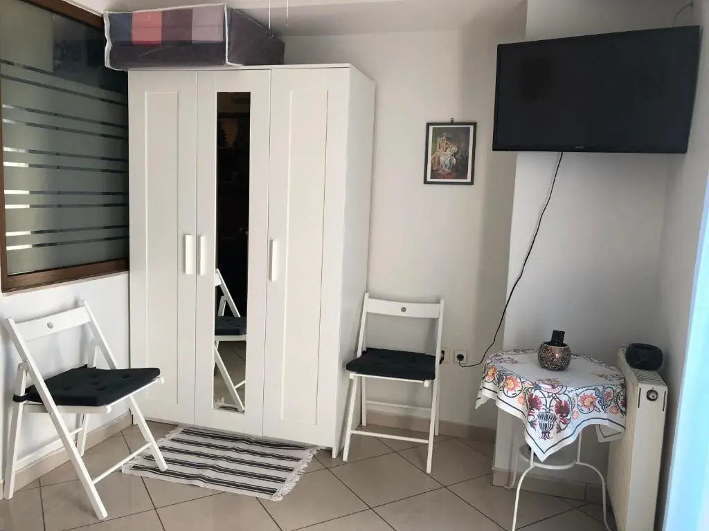 Office-Studio Theoxaris