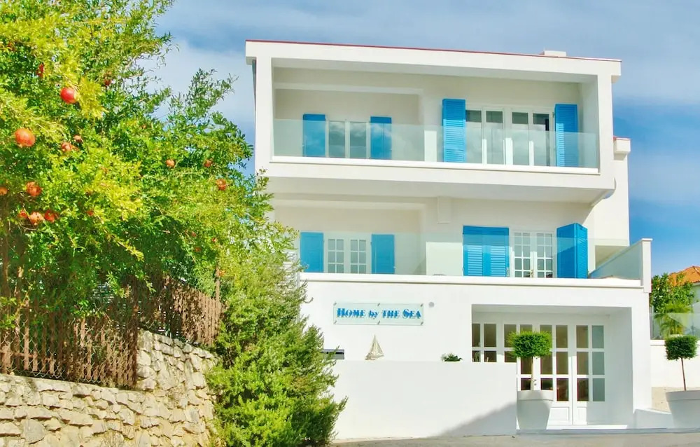 Seaside villa with private pool Home By The Sea - Villa Trogir
