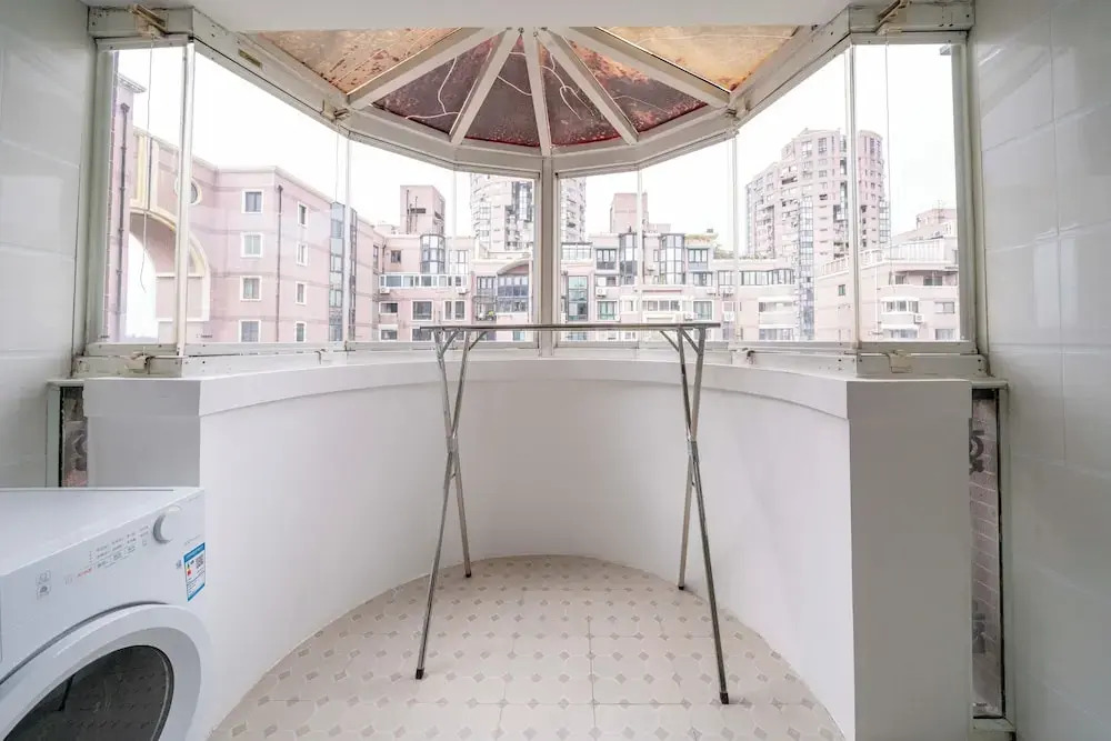 Tyms  2BR APT Hongqiao Paris Classic