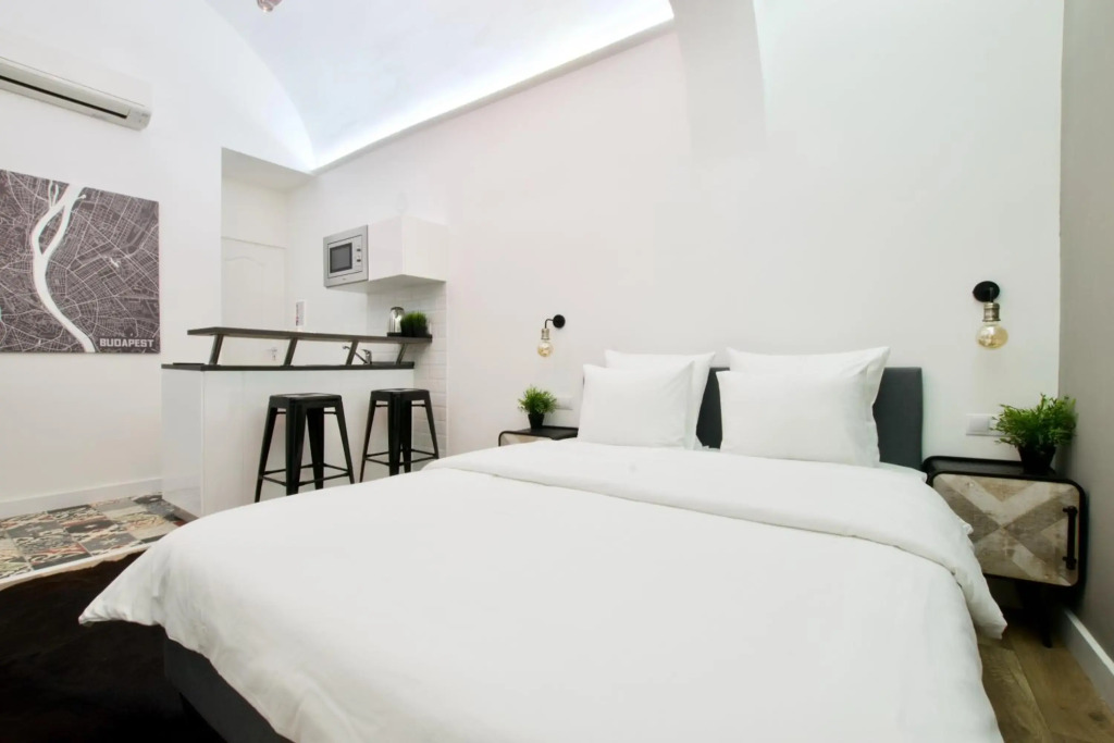 Standard Apartment by Hi5 - Nagysándor street