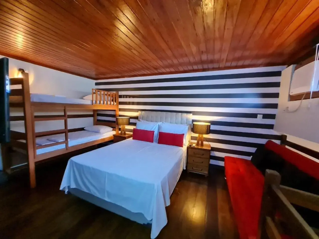 Paraíso em Cabo Frio - Duplex Beira Mar com Piscina, Em frente a Praia do Peró - Cabo Frio, com AR, SmartTv, Wi-fi, Roupa de Cama e banho, Portaria 24 horas, Estacionamento, Completo