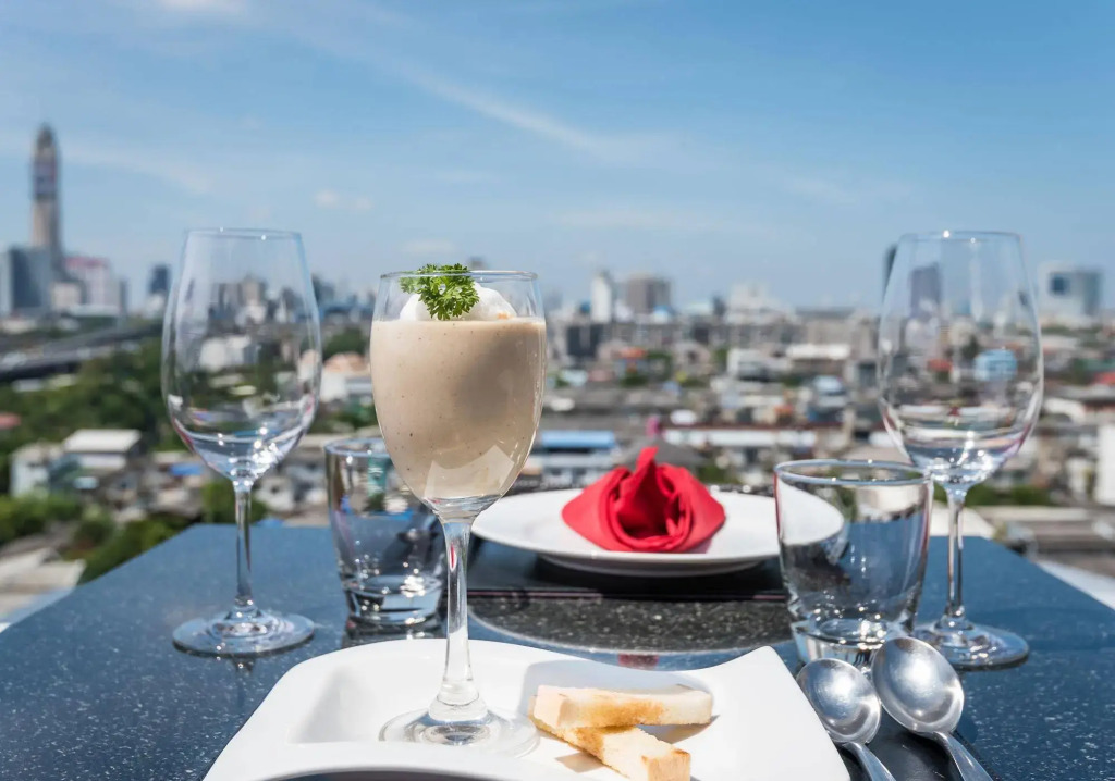 Отель Palette Hi Bangkok