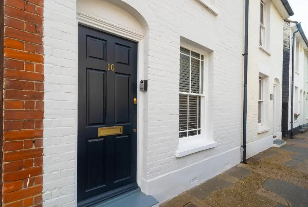 No 10