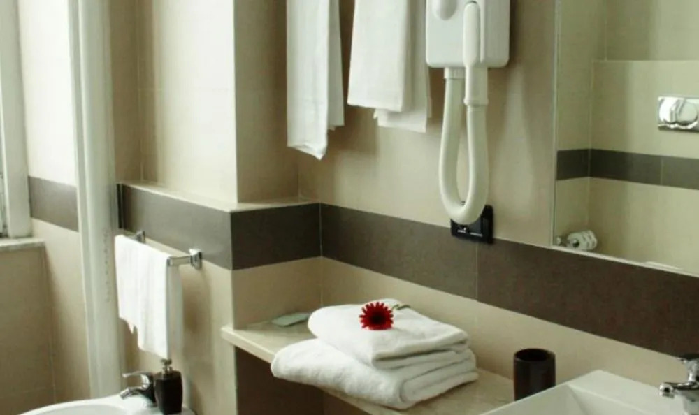 San Max Hotel