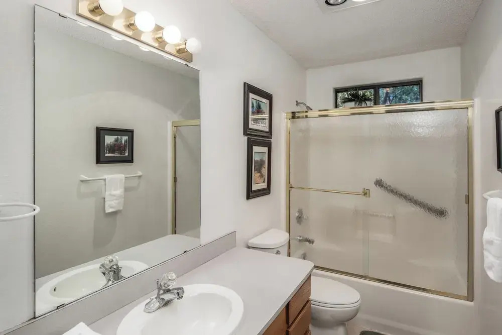 Season 4 Art by Ruidoso Vacation Rentals