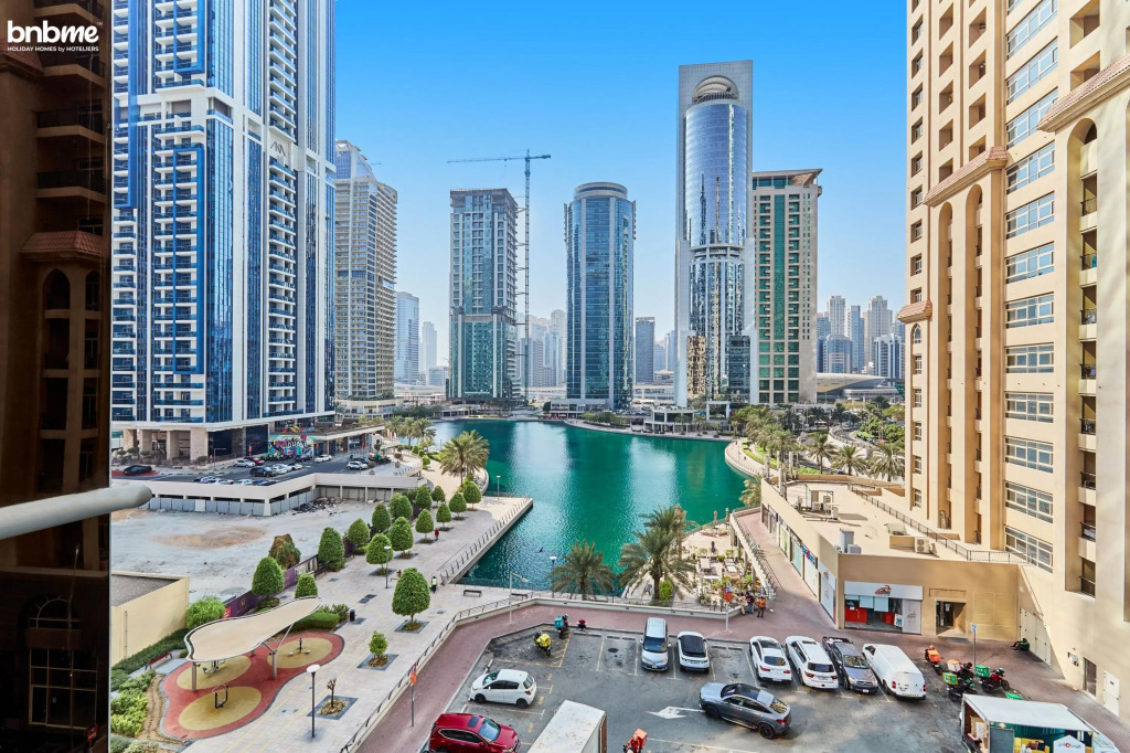 Cozy Modern JLT Flat Next to Metro