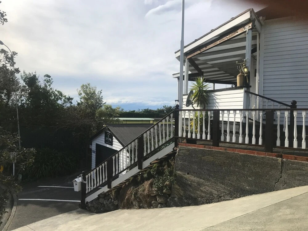 Bluff Hill Bed & Breakfast