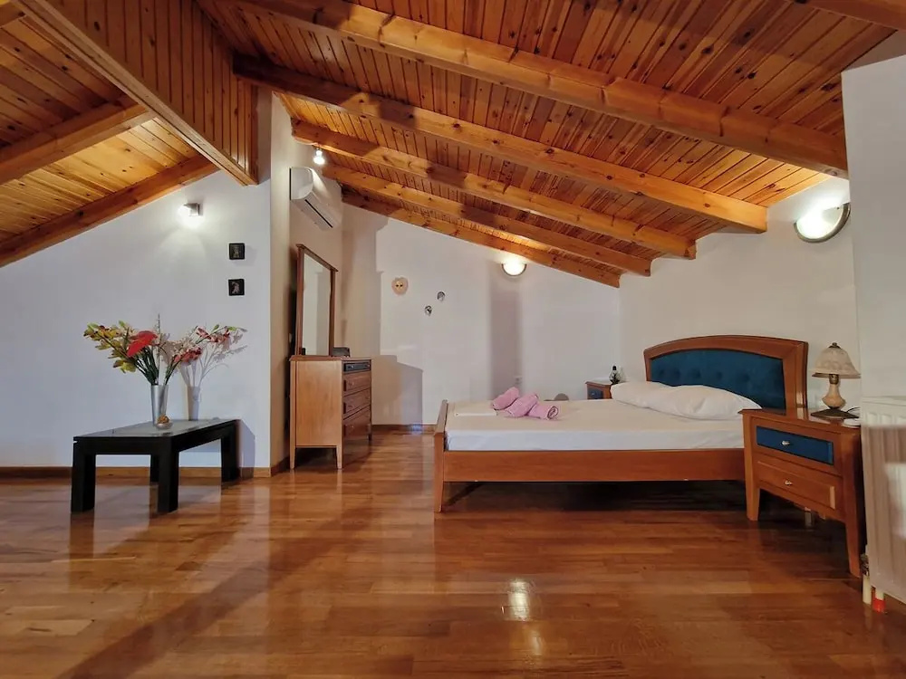 The Mirador Boutique Villa with Scenic Sea View