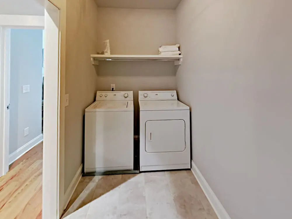 505 Wedgewood Avenue Townhouse #H 3 Bedrooms 3.5 Bathrooms Townhouse
