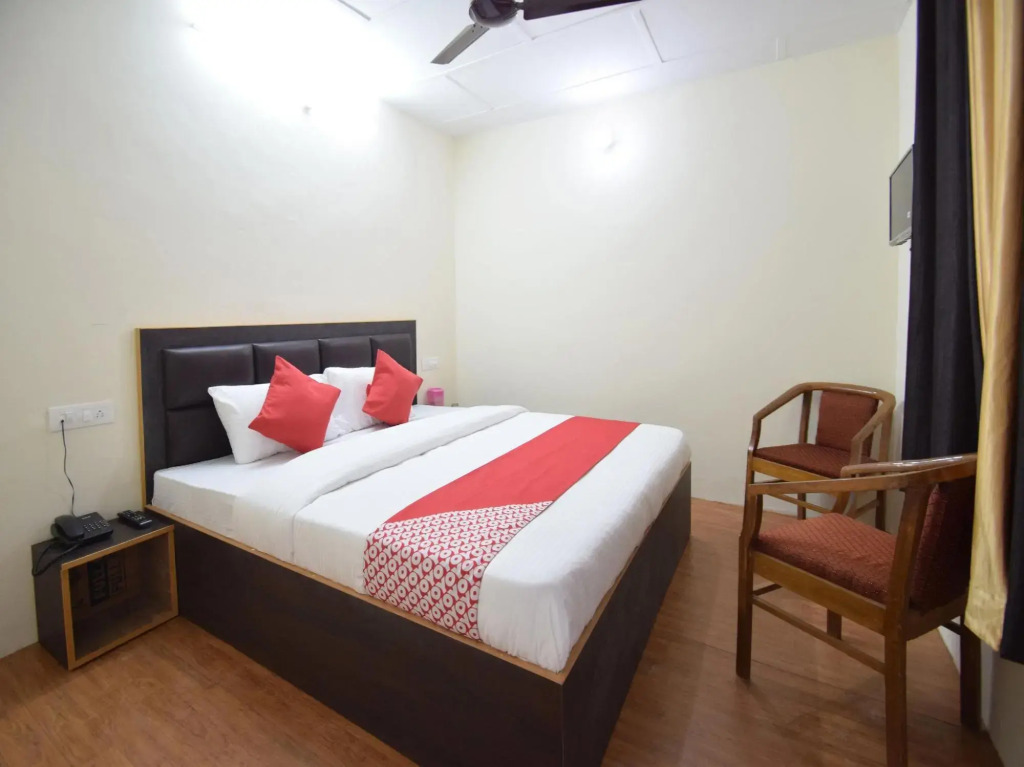 OYO 12157 Hotel Annapurna Guest House