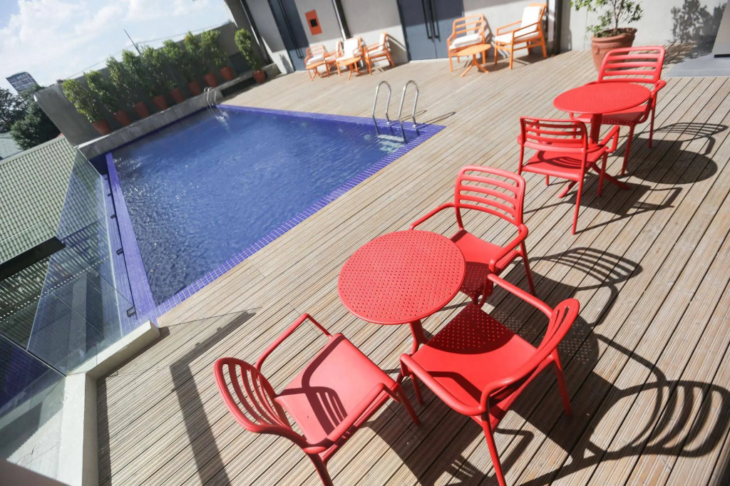 The B Hotel Quezon City