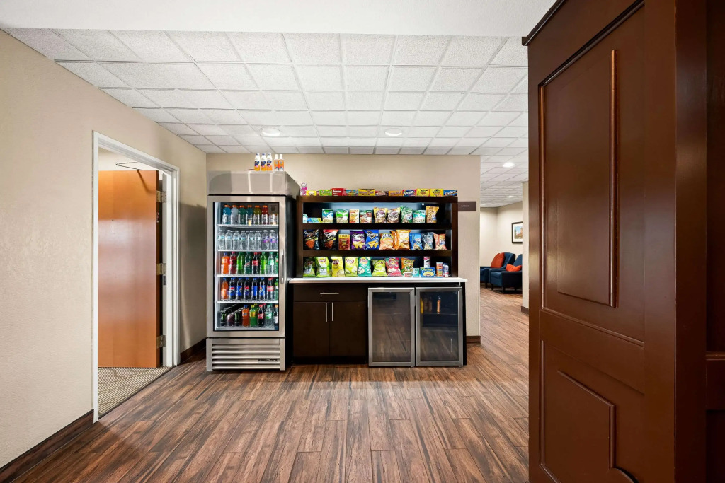 Comfort Inn & Suites Decatur-Forsyth