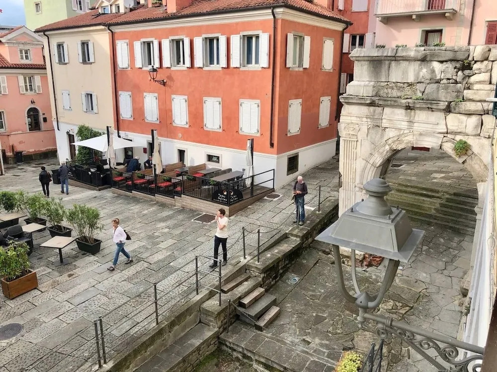 Triestevillas Centrale&pedonale W/ac-10ospiti-new