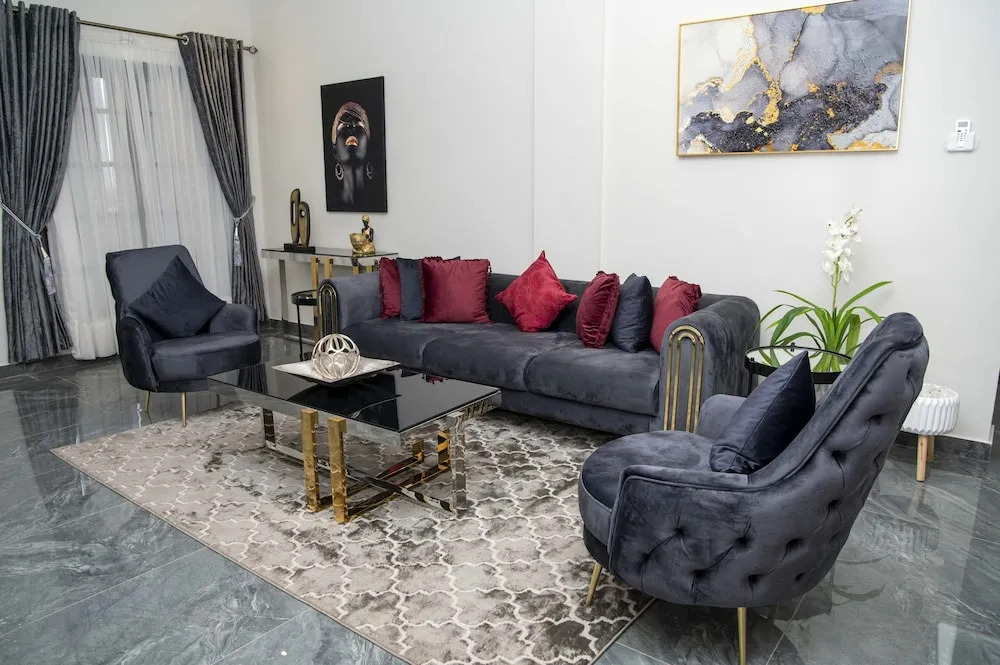 Gyamfuaa Court Apartment