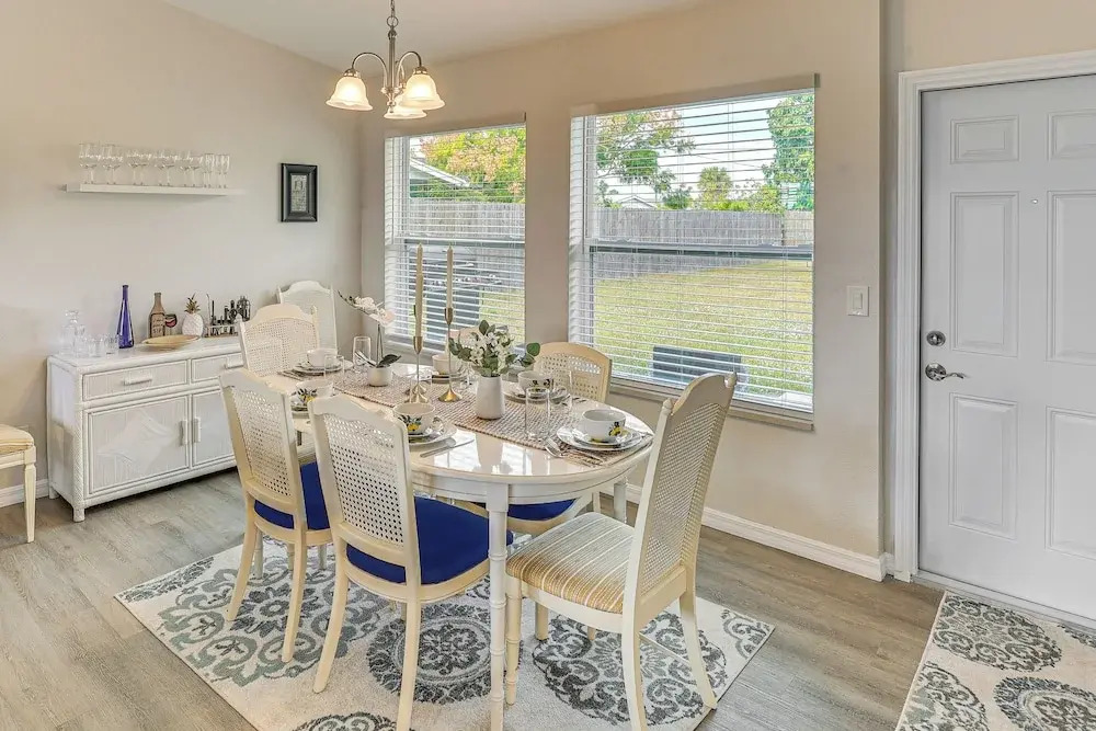 Golf, Boat & Beach-hop: Quiet Port Charlotte Home
