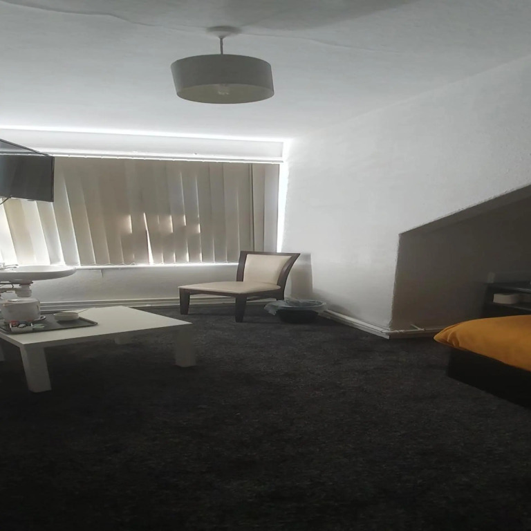 South Beach Kings Promenade Hotel