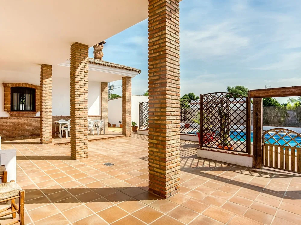 Family Villa with Pool