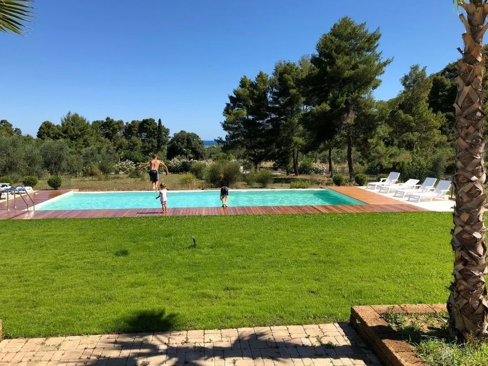 De Sio Country Village