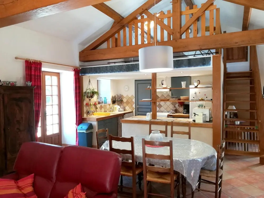 House With 4 Bedrooms in Saint-pierre-de-côle, With Private Pool and F